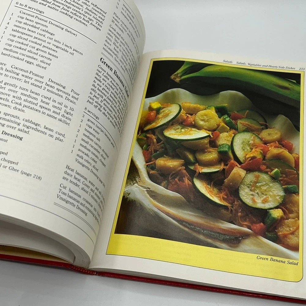 Betty Crockers International Cookbook 1980 Vintage Recipes Hardcover Illustrated